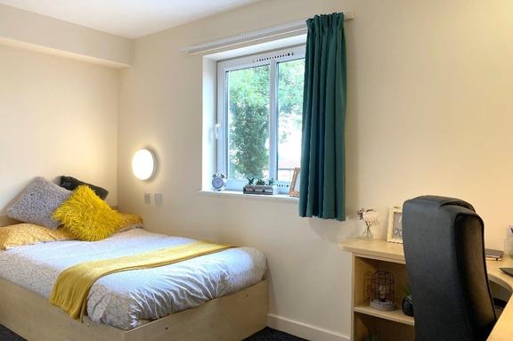 1 bedroom student apartment in Epinal Way, Loughborough