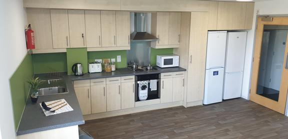1 bedroom student apartment in Frizinghall, Bradford