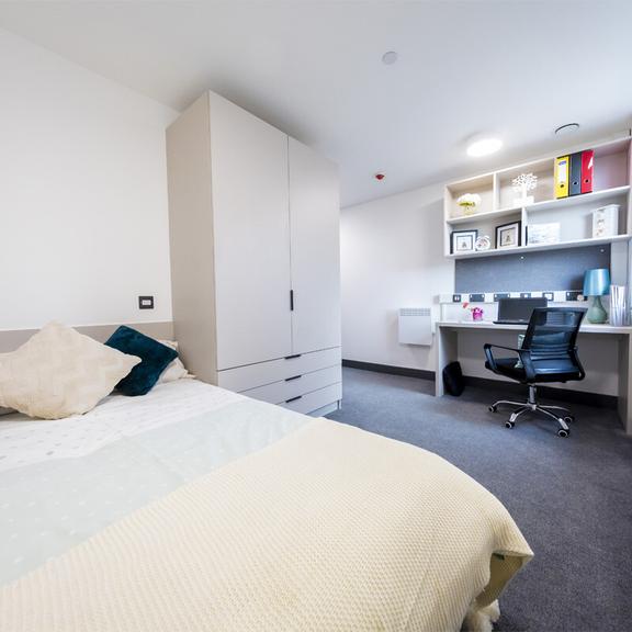 1 bedroom student apartment in Shelton, Stoke-on-Trent