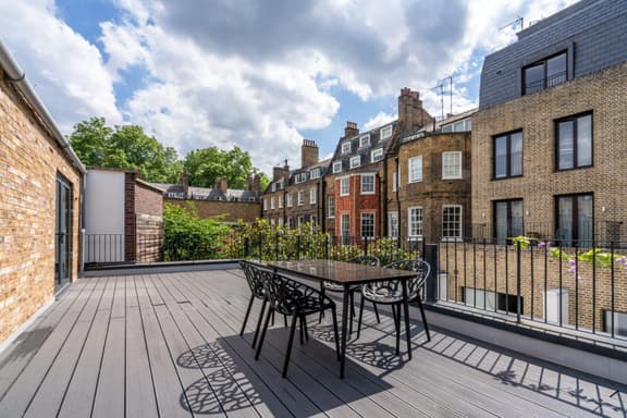 2 bedroom student apartment in Marylebone, London