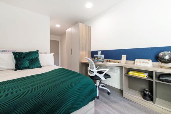 2 bedroom student apartment in City Centre, Sheffield