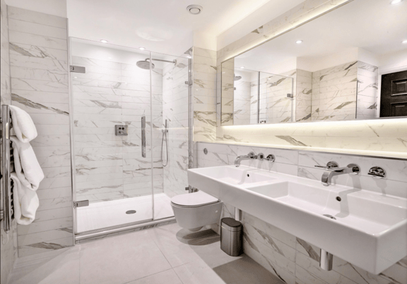 2 bedroom student apartment in Soho, London