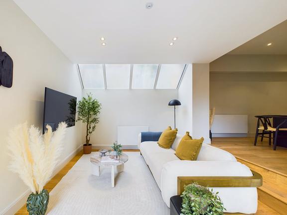 2 bedroom student apartment in Camden, London