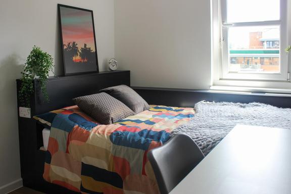 1 bedroom student apartment in Guildford, Surrey
