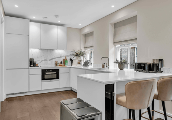 2 bedroom student apartment in Soho, London