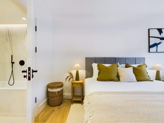 3 bedroom student apartment in Camden, London