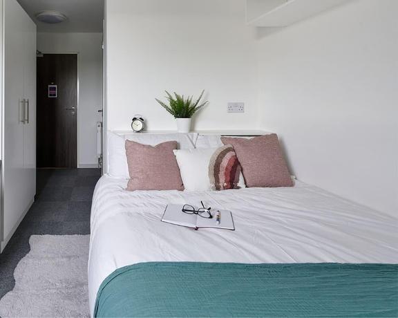 1 bedroom student apartment in Mutley Plain, Plymouth