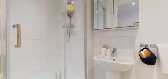 1 bedroom student apartment in Newcastle-under-Lyme, Stoke-on-Trent