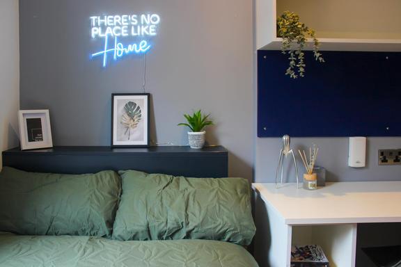 1 bedroom student apartment in Guildford, Surrey