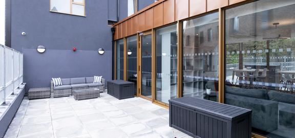 2 bedroom student apartment in Guildford, Surrey