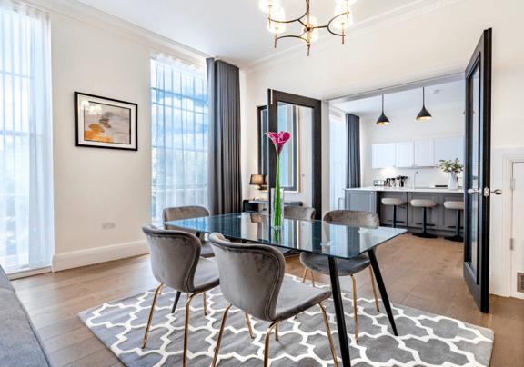 2 bedroom student apartment in Soho, London