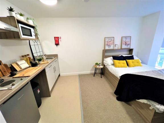 1 bedroom student apartment in Shelton, Stoke-on-Trent