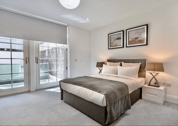 2 bedroom student apartment in Soho, London