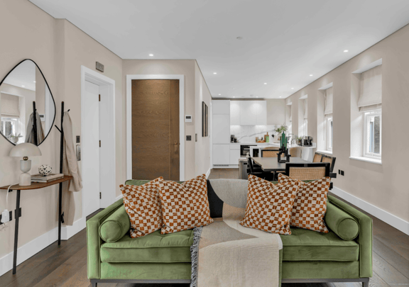 2 bedroom student apartment in Soho, London