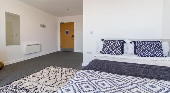 1 bedroom student apartment in City Centre, Derby