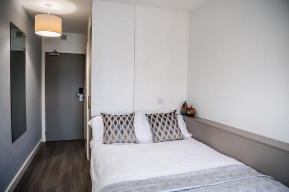 3 bedroom student apartment in Leith, Edinburgh