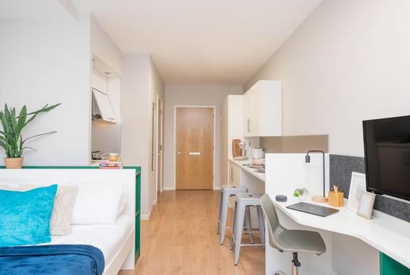 1 bedroom student apartment in Oldfield Park, Bath