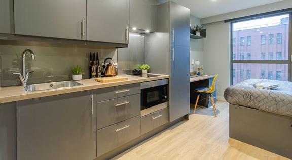 2 bedroom student apartment in City Centre, Leeds