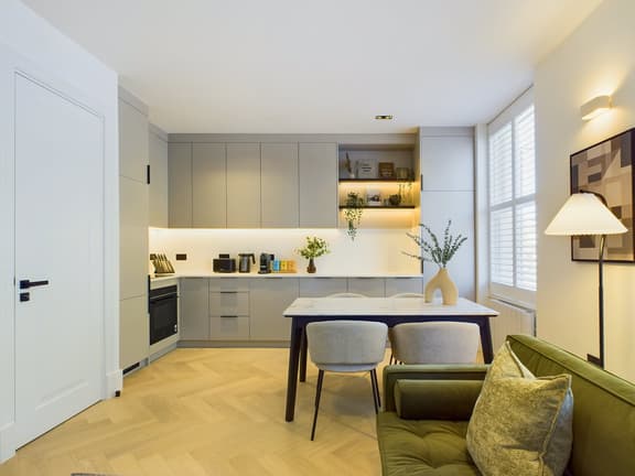 2 bedroom student apartment in Marylebone, London
