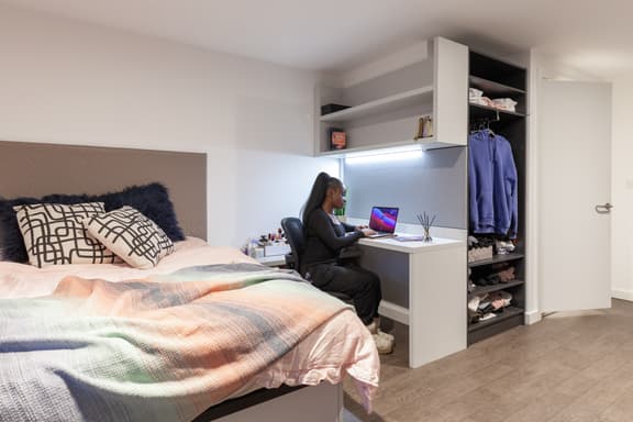 1 bedroom student apartment in Kensington, Liverpool