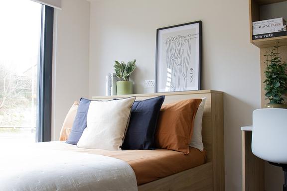 1 bedroom student apartment in Woodhouse, Leeds