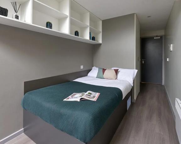 1 bedroom student apartment in City Centre, Coventry