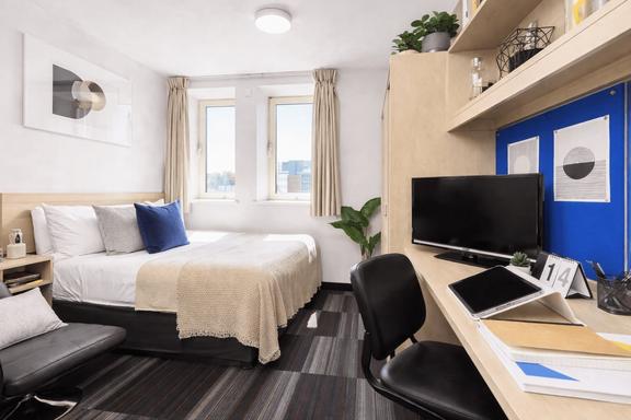 1 bedroom student apartment in City Centre, Coventry