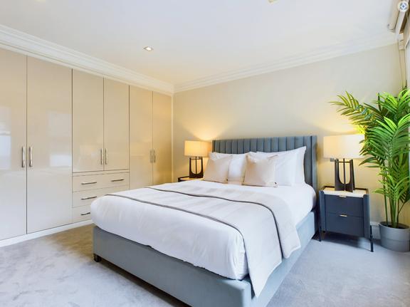 2 bedroom student apartment in Westminster, London