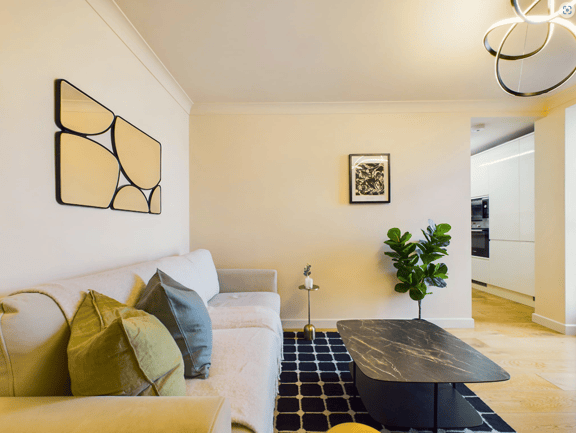 1 bedroom student apartment in Soho, London