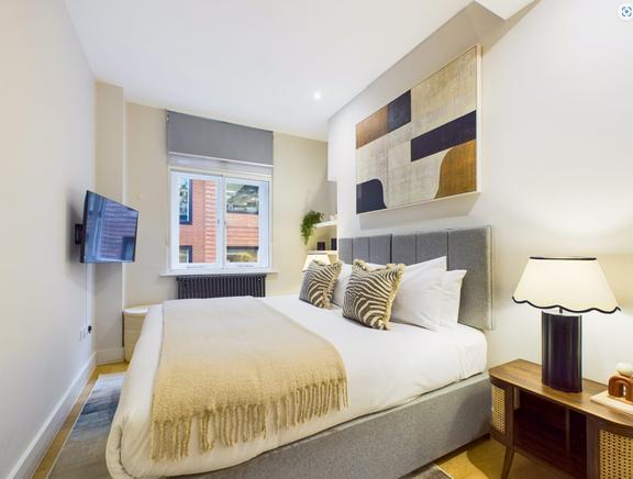 1 bedroom student apartment in Soho, London