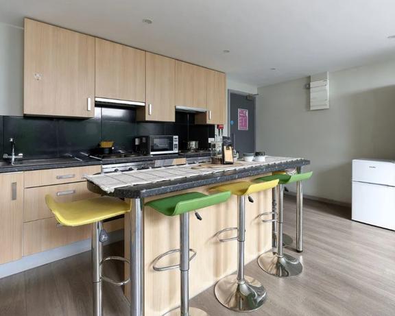 1 bedroom student apartment in City Centre, Coventry