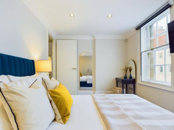 2 bedroom student apartment in Westminster, London