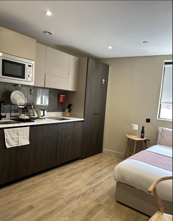 1 bedroom student apartment in Kingston upon Thames, Surrey