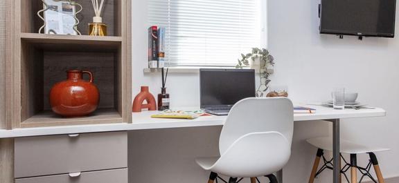 1 bedroom student apartment in City Centre, Reading