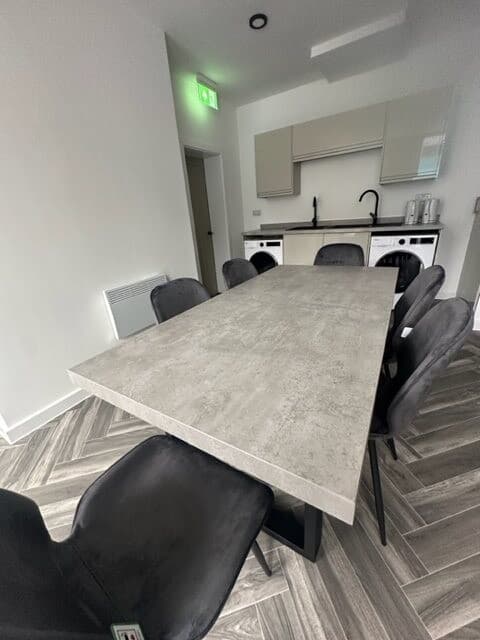 6 bedroom student apartment in City Centre, Nottingham