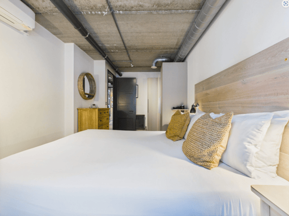 2 bedroom student apartment in Elephant and Castle, London