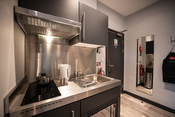1 bedroom student apartment in City Centre, Coventry