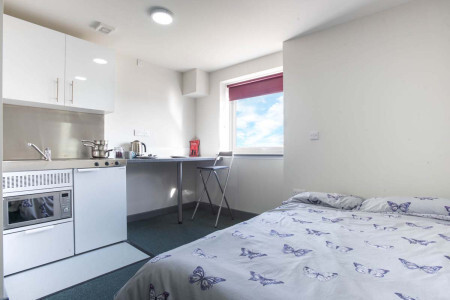 1 bedroom student apartment in Penkhull, Stoke-on-Trent