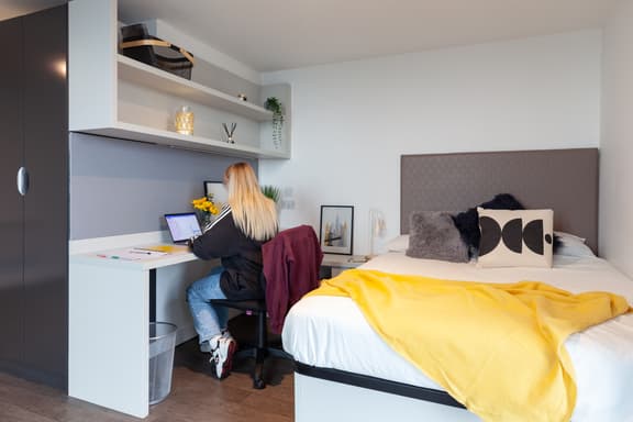 1 bedroom student apartment in Kensington, Liverpool