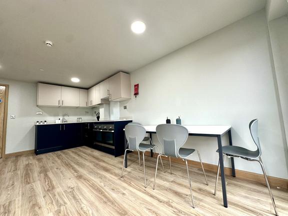 6 bedroom student apartment in City Centre, Nottingham