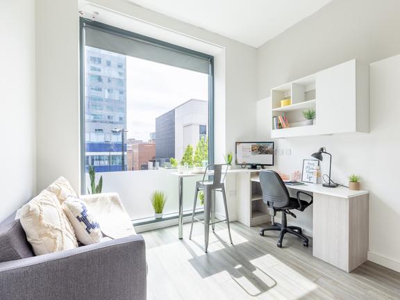 2 bedroom student apartment in City Centre, Sheffield