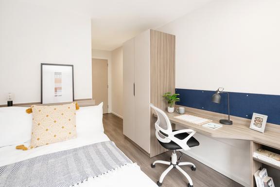 2 bedroom student apartment in City Centre, Sheffield