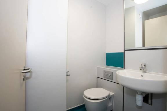 1 bedroom student apartment in City Centre, Coventry