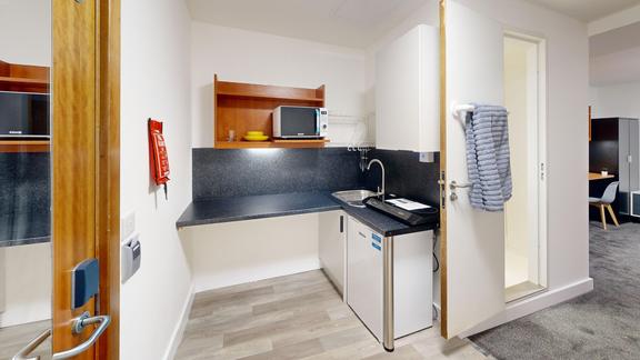 1 bedroom student apartment in City Centre, Coventry