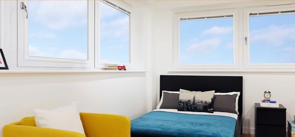 1 bedroom student apartment in Newcastle-under-Lyme, Stoke-on-Trent