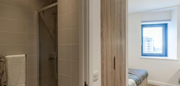 1 bedroom student apartment in City Centre, Plymouth