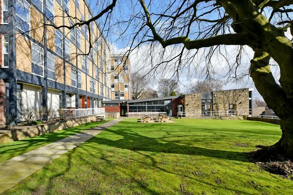 2 bedroom student apartment in Broomhill, Sheffield