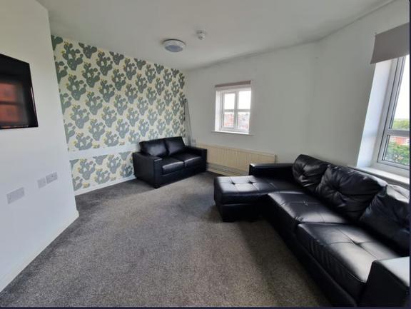 6 bedroom student apartment in Radford, Nottingham