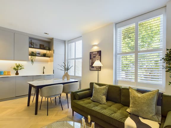 2 bedroom student apartment in Marylebone, London