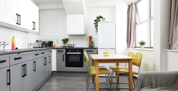 1 bedroom student apartment in City Centre, Exeter